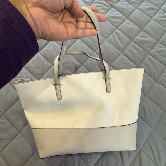 Kate Spade tote - Picture 2 of 5